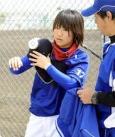 吉田えり ナックルボールを風に 日本初の女子プロ野球選手 吉田えりキャンプレポート